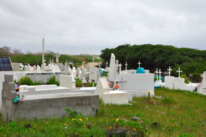Friedhof in den Dünen - Insel Isabela (Galapagos)