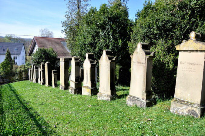 Judenfriedhof Leingarten, Schluchtern
