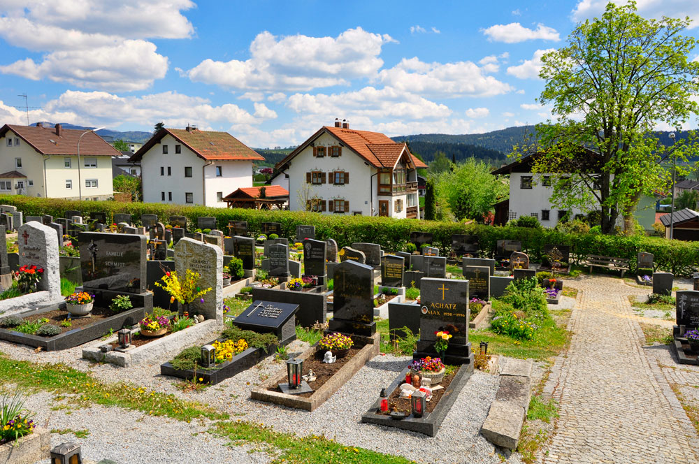 Friedhof_Zwiesel_BAYERN_080516_038_HDR_WEB