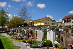 Friedhof_Neuschoenau_BAYERN_080516_01_WEB