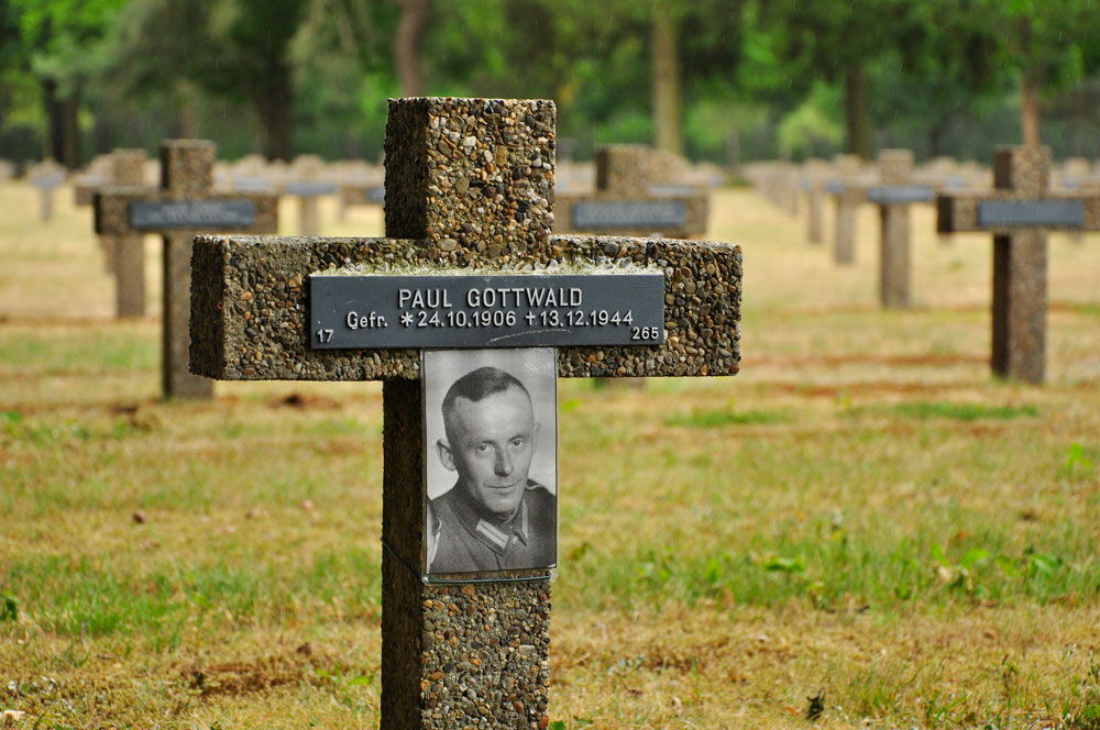 Soldatenfriedhof_Belgien_274_WEB